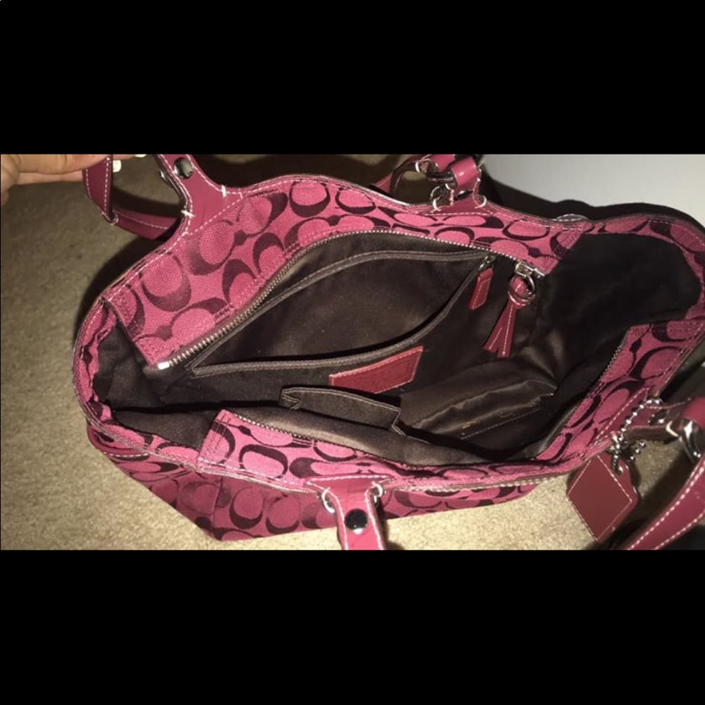 Coach Cranberry Pocketbook